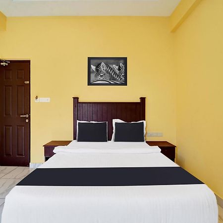 Super Collection O Calvathy Road Near Fort Kochi Экстерьер фото