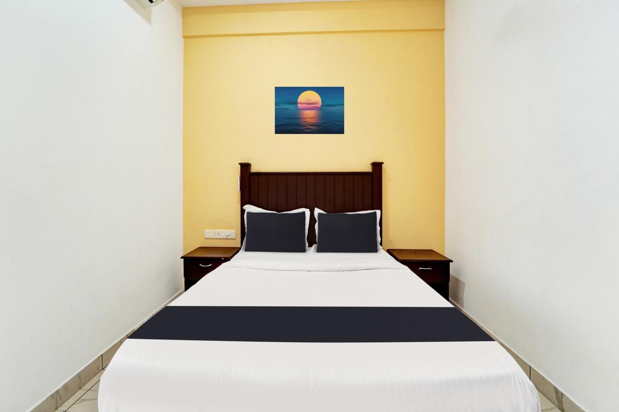 Super Collection O Calvathy Road Near Fort Kochi Экстерьер фото